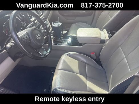 Used 2015 Kia Sedona SX image 3