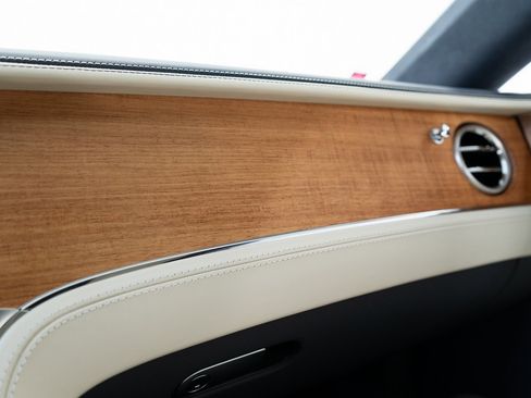 Certified 2024 Bentley Continental GT image 34