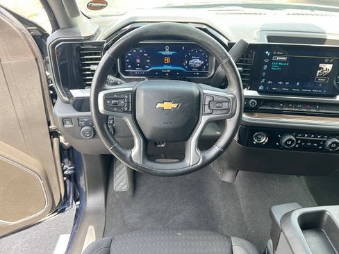 Certified 2022 Chevrolet Silverado 1500 LT AWD/4WD image 13