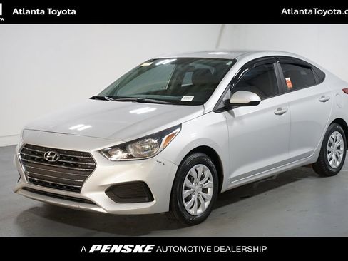 Used 2022 Hyundai Accent SE image 1