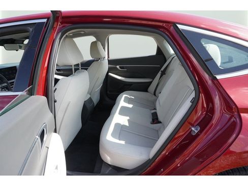 Used 2025 Hyundai Sonata SEL FWD image 24
