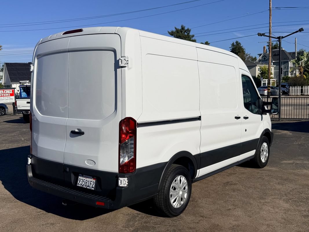 Used 2017 Ford Transit 150 130 Medium Roof RWD image 8