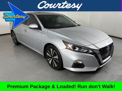 Used 2021 Nissan Altima 2.5 SV w/ SV Premium Package