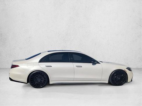 Used 2023 Mercedes-Benz S 580 S 580 image 4