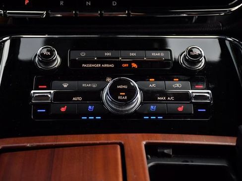 Used 2020 Lincoln Navigator Reserve RWD image 14