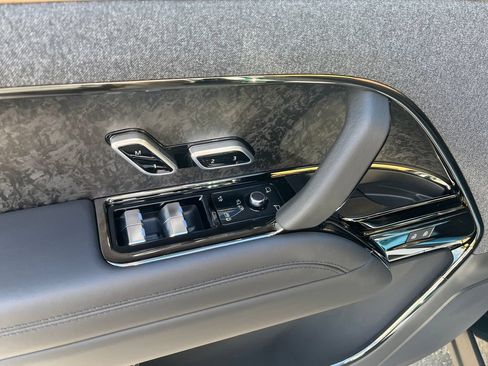 New 2026 Land Rover Range Rover Sport Dynamic SE AWD/4WD image 11