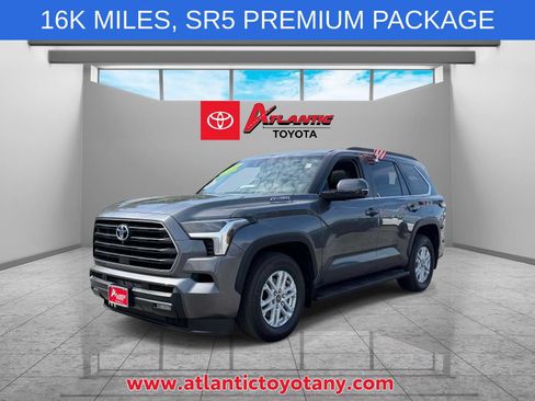 Used 2024 Toyota Sequoia SR5 w/ SR5 Premium Package AWD/4WD image 2