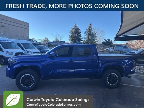 Used 2025 Toyota Tacoma SR5 image 5