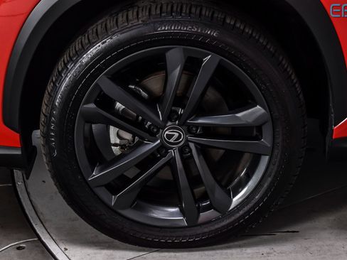 Used 2024 Lexus NX 450h+ AWD w/ Luxury Package image 10