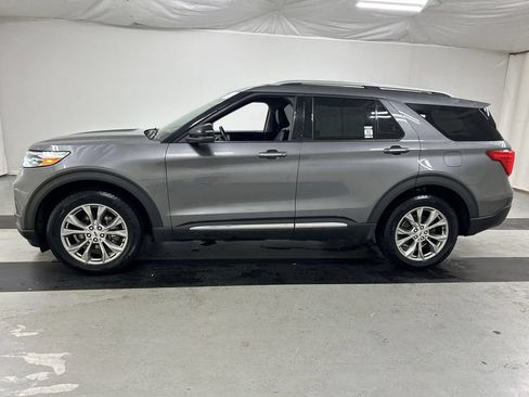 Used 2022 Ford Explorer Limited w/ Equipment Group 301A AWD/4WD image 6