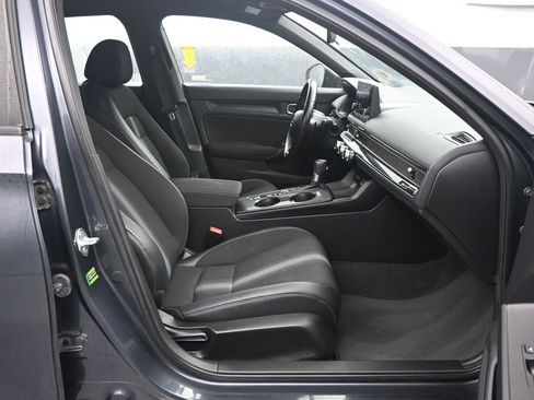 Used 2022 Honda Civic Sport image 11