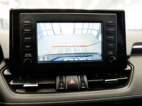 Used 2019 Toyota RAV4 Limited image 21