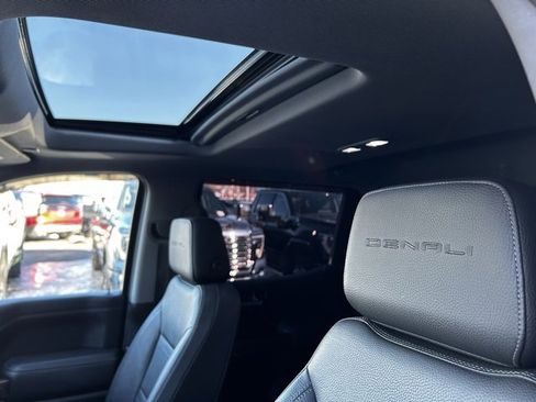 Used 2019 GMC Sierra 1500 Denali w/ Denali Ultimate Package image 17