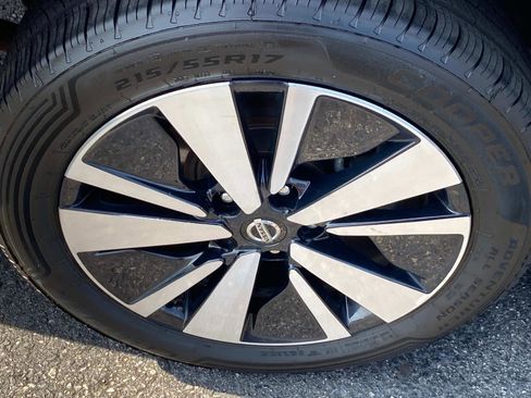 Used 2021 Nissan Altima 2.5 SV image 19