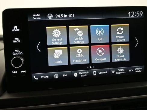 Used 2025 Honda Pilot EX-L image 18