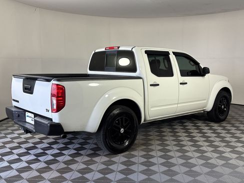 Used 2017 Nissan Frontier SV RWD image 9