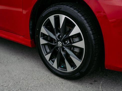 Used 2018 Nissan Sentra SR image 6