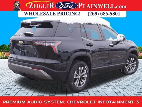 Used 2025 Chevrolet Equinox LT image 3