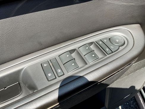 Used 2016 GMC Acadia Denali FWD image 37