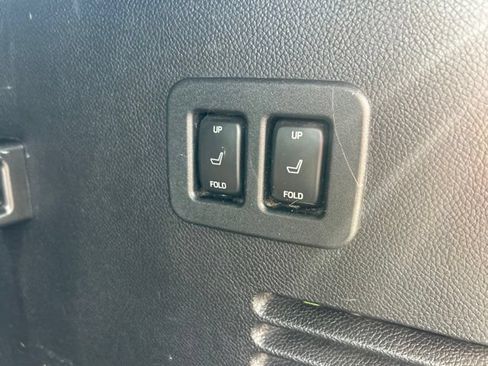 Used 2015 Ford Expedition EL XLT w/ Equipment Group 202A RWD image 19