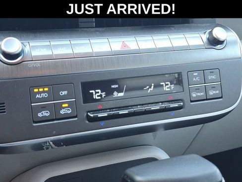 Certified 2024 Hyundai Kona SEL FWD image 15