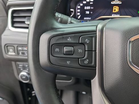 Used 2023 GMC Yukon XL Denali AWD/4WD image 33