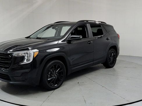 Used 2023 GMC Terrain SLE w/ Driver Convenience Package AWD/4WD image 1