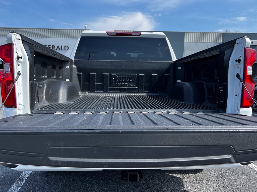 Used 2026 Chevrolet Silverado 1500 RST AWD/4WD image 16