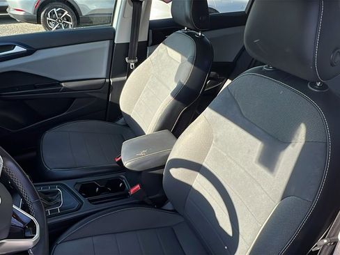 Used 2022 Volkswagen Taos SE image 14