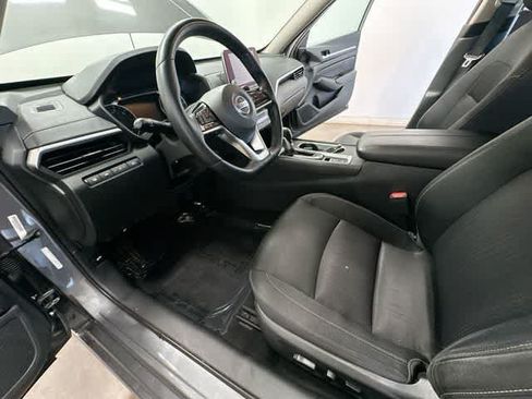 Used 2019 Nissan Altima 2.5 SV AWD/4WD image 16