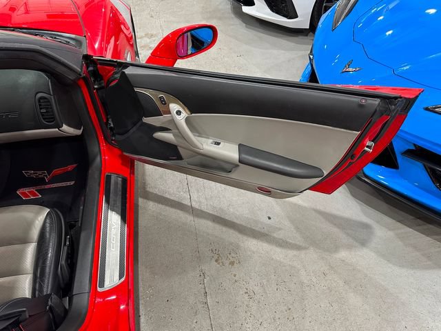 Used 2011 Chevrolet Corvette Grand Sport w/ Preferred Equipment Group RWD image 16