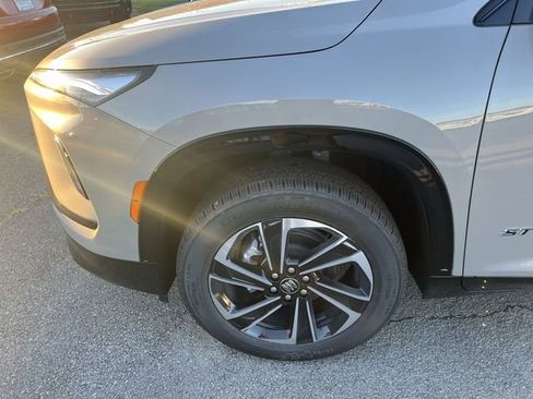 New 2026 Buick Enclave Sport Touring w/ Power Package FWD image 16