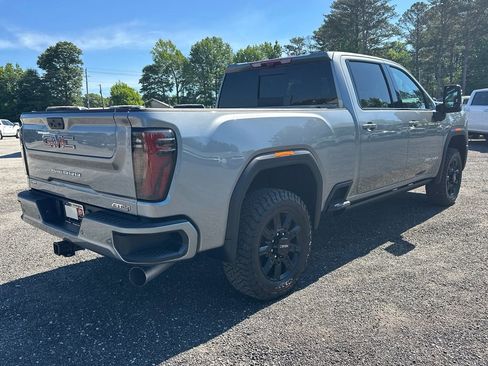 Used 2026 GMC Sierra 2500 AT4 w/ AT4 Premium Plus Package AWD/4WD image 6