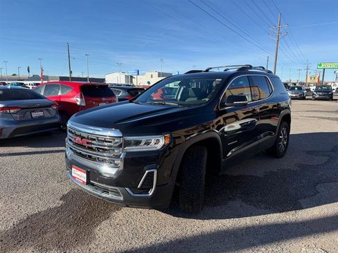 Used 2022 GMC Acadia SLE w/ Driver Convenience Package image 2