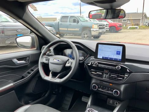 Used 2025 Ford Escape ST-Line AWD/4WD image 33