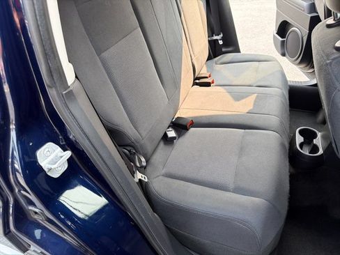 Used 2014 Jeep Patriot Latitude AWD/4WD image 27