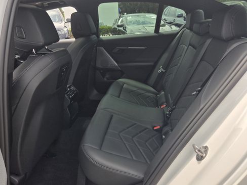 Certified 2024 BMW 530i w/ Convenience Package RWD image 11