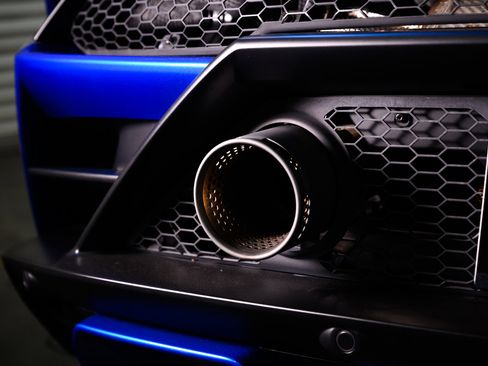 Used 2023 Lamborghini Huracan EVO image 12