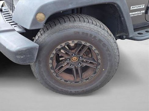 Used 2016 Jeep Wrangler Unlimited Sport w/ Quick Order Package 24S AWD/4WD image 8