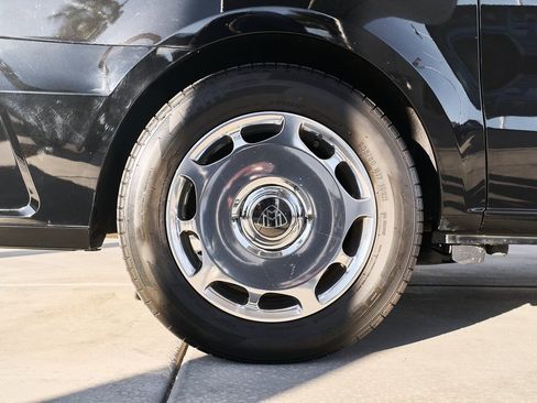 Used 2021 Mercedes-Benz Metris Passenger w/ Premium Safety Package image 9