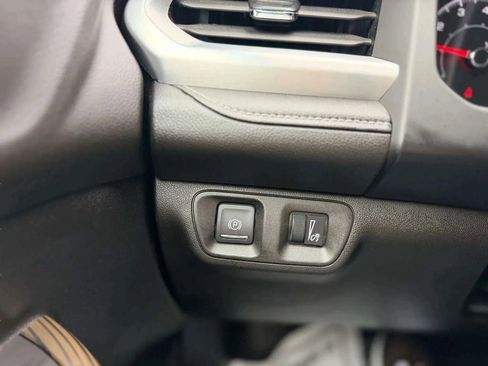 Used 2019 GMC Acadia SLE image 30