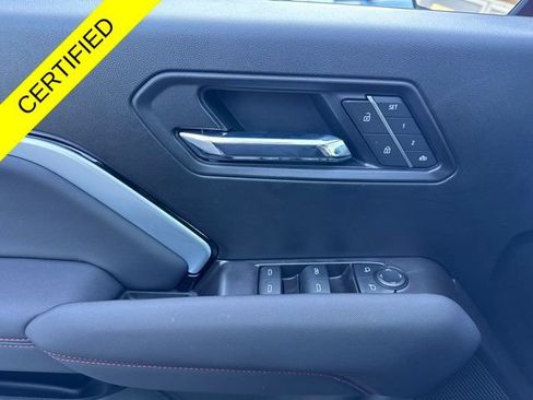 Used 2026 Chevrolet Colorado Z71 w/ Technology Package AWD/4WD image 10