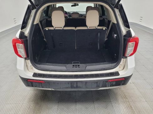 Used 2020 Ford Explorer XLT w/ Equipment Group 202A RWD image 29