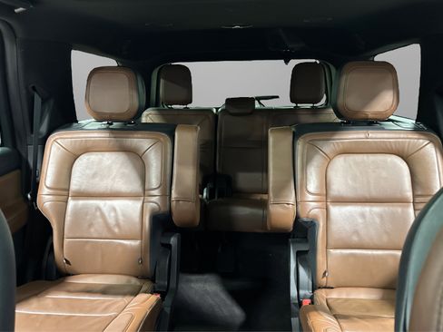 Used 2022 Lincoln Navigator Reserve image 43