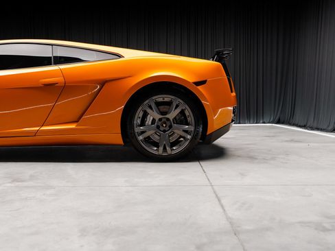 Used 2006 Lamborghini Gallardo AWD/4WD image 38