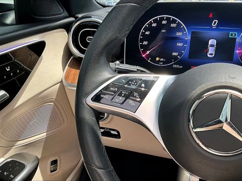 Certified 2023 Mercedes-Benz C 300 Sedan image 23