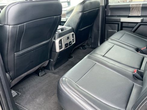 Used 2019 Ford F350 Lariat w/ Chrome Package image 19