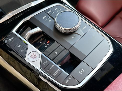 Certified 2024 BMW 230i 230i w/ Convenience Package image 17