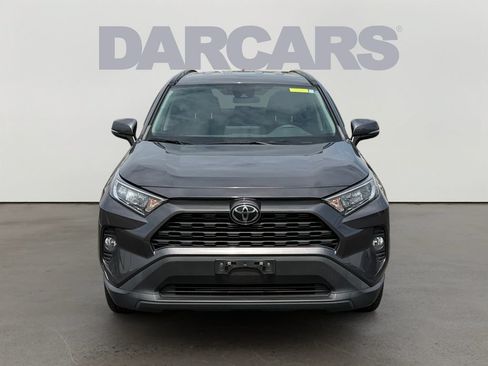 Used 2021 Toyota RAV4 XLE FWD image 2