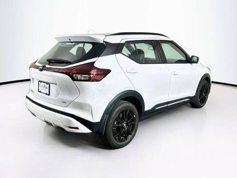 Used 2024 Nissan Kicks SR FWD image 7